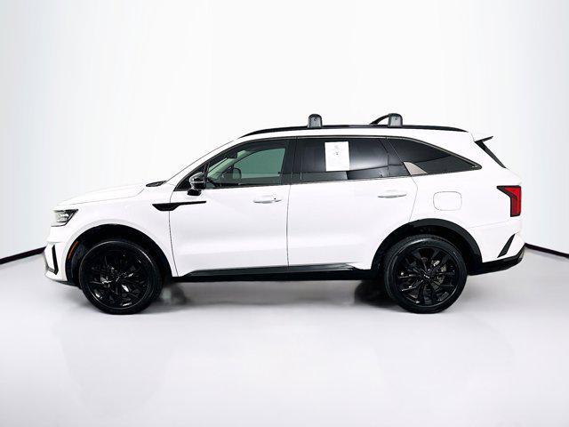 Photo of 2023 Glacial White Pearl Kia Sorento