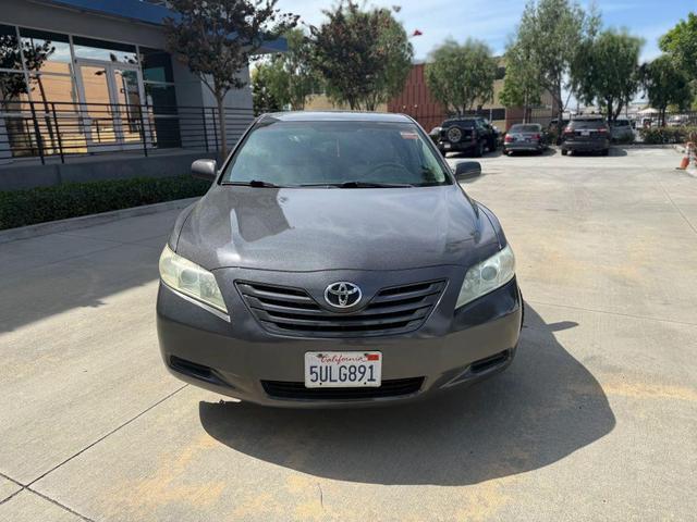 Photo of 2007 Magnetic Gray Toyota Camry