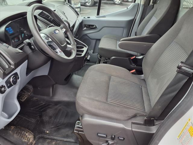Photo of 2019 White Ford Transit-150