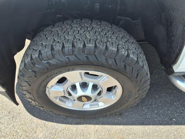 Photo of 2019 White Chevrolet Silverado 2500
