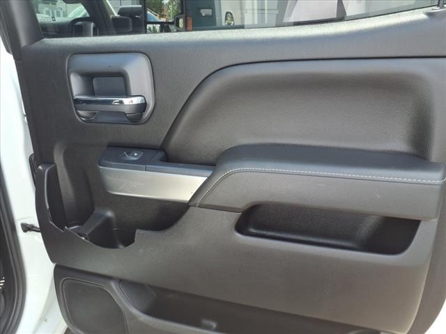 Photo of 2019 White Chevrolet Silverado 2500