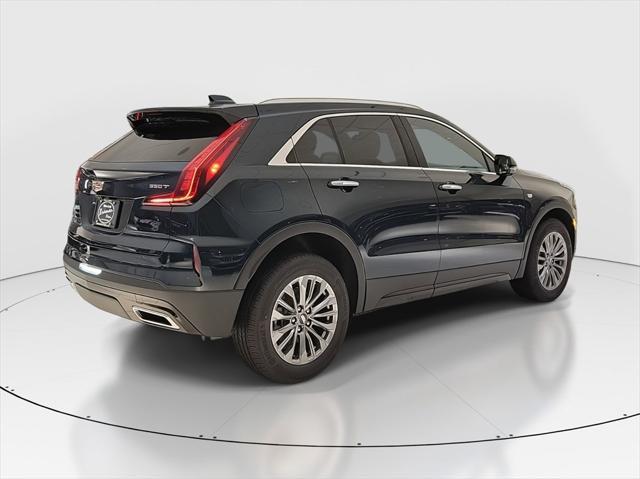 Photo of 2024 Emerald Lake Metallic Cadillac XT4