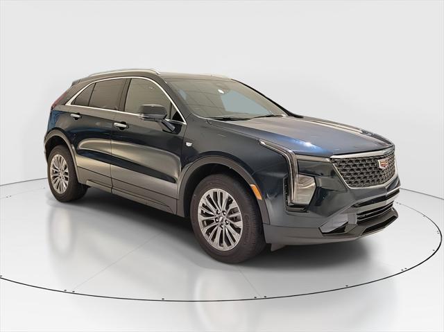 Photo of 2024 Emerald Lake Metallic Cadillac XT4
