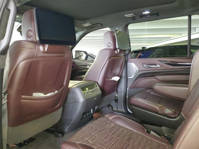 Photo of 2023 Crystal White Tricoat Cadillac Escalade ESV