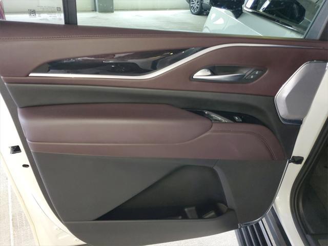Photo of 2023 Crystal White Tricoat Cadillac Escalade ESV