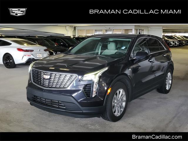 Photo of 2022 Galactic Gray Metallic Cadillac XT4