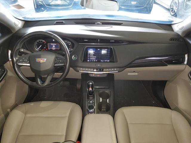 Photo of 2022 Galactic Gray Metallic Cadillac XT4
