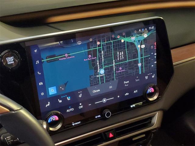 Photo of 2023 Ultra White Lexus RX 350