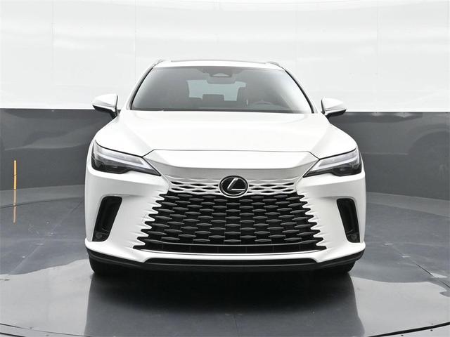 Photo of 2023 Ultra White Lexus RX 350