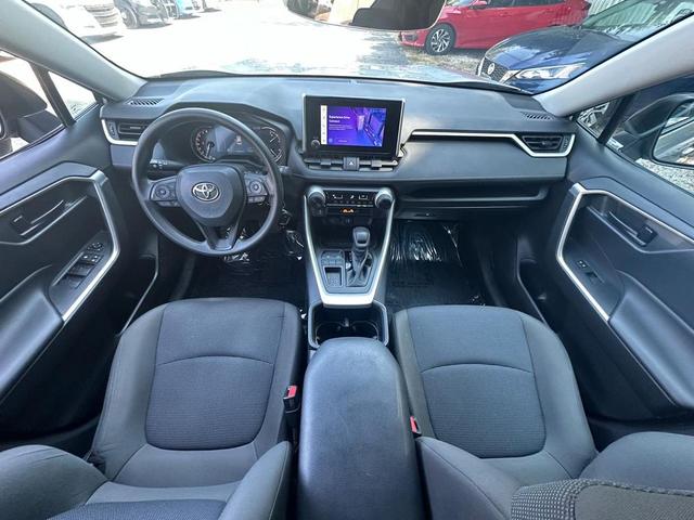 Photo of 2023 Silver Sky Metallic Toyota RAV4
