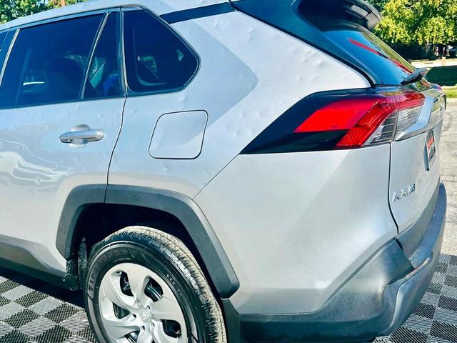 Photo of 2023 Silver Sky Metallic Toyota RAV4