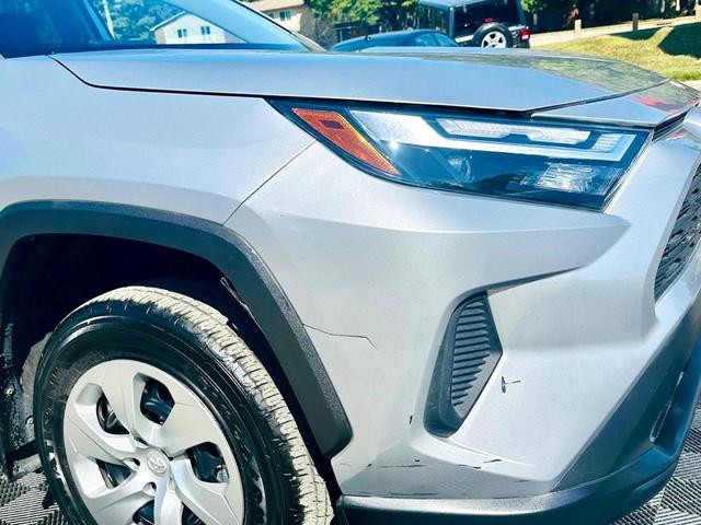 Photo of 2023 Silver Sky Metallic Toyota RAV4