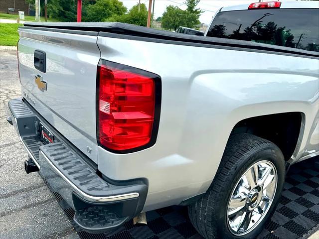 Photo of 2015 Silver Ice Metallic Chevrolet Silverado 1500