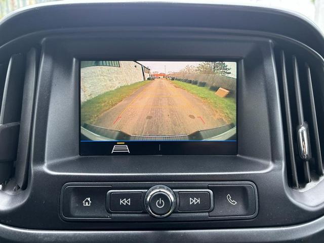 Photo of 2021 Summit White Chevrolet Colorado