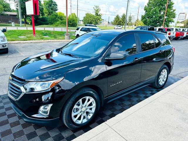 Photo of 2020 Silver Ice Metallic Chevrolet Equinox