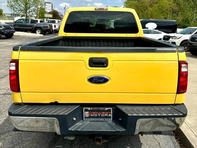 Photo of 2016 Yellow Ford F-250