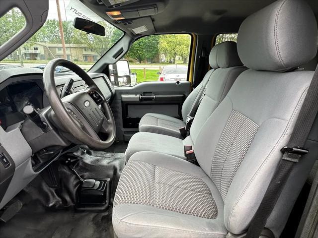 Photo of 2016 Yellow Ford F-250