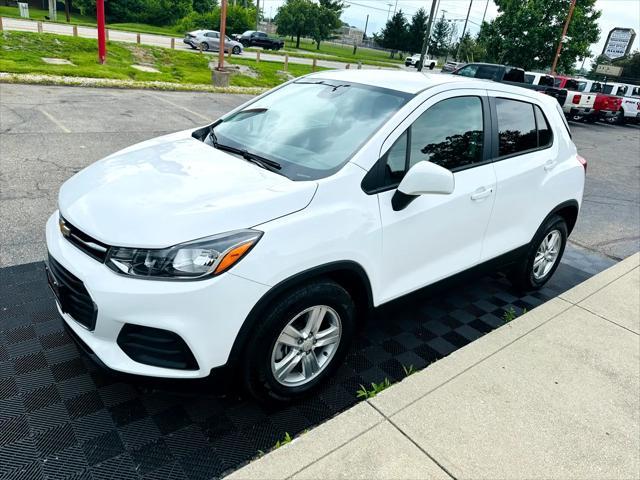 Photo of 2022 Summit White Chevrolet Trax