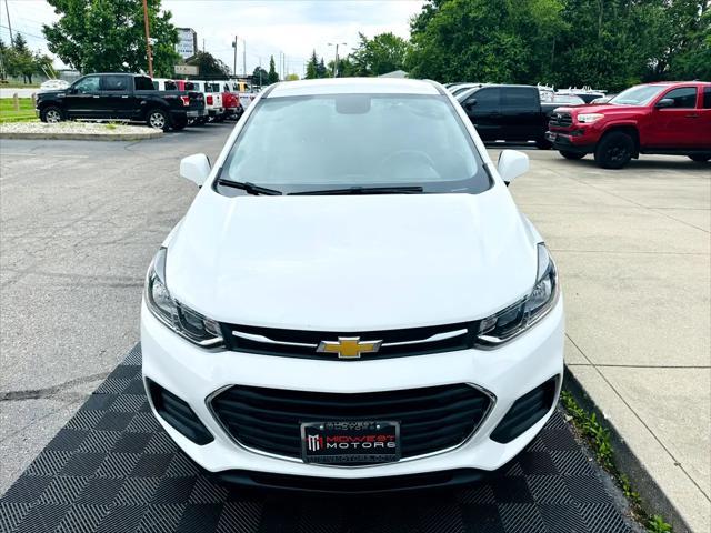 Photo of 2022 Summit White Chevrolet Trax