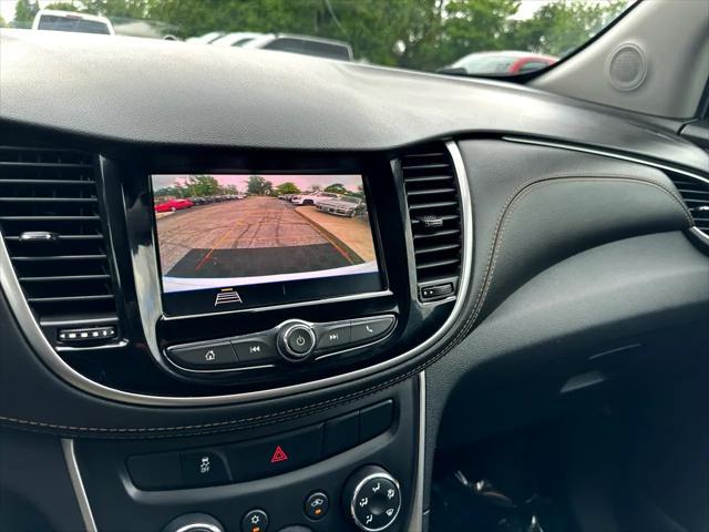 Photo of 2022 Summit White Chevrolet Trax