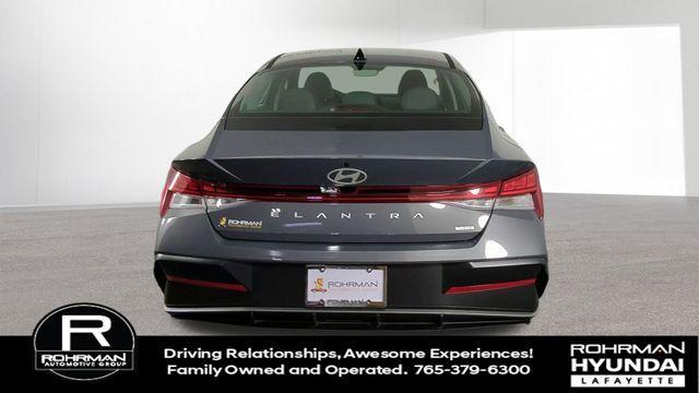 Photo of 2025 Gray Pearl Hyundai ELANTRA HEV