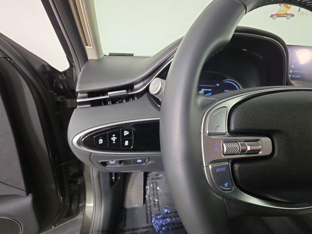 Photo of 2025 Green Genesis GV70