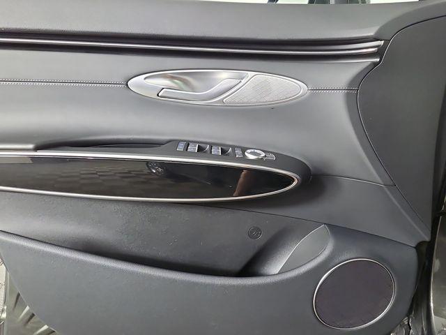 Photo of 2025 Green Genesis GV70