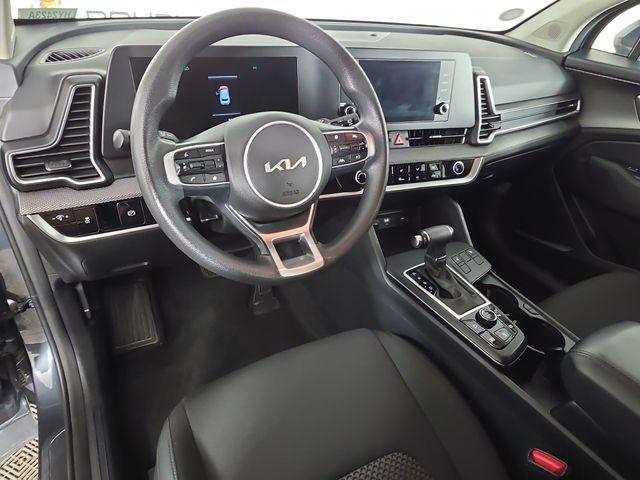 Photo of 2023 Gravity Gray Kia Sportage