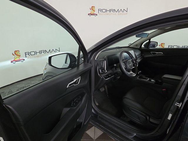 Photo of 2023 Gravity Gray Kia Sportage