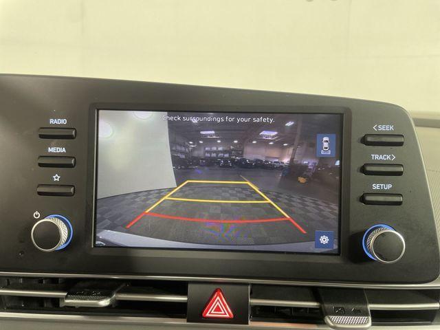 Photo of 2023 Metal Hyundai ELANTRA
