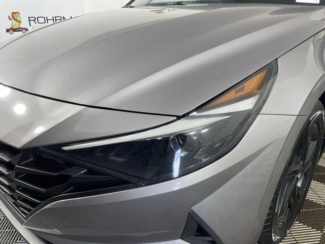 Photo of 2023 Metal Hyundai ELANTRA
