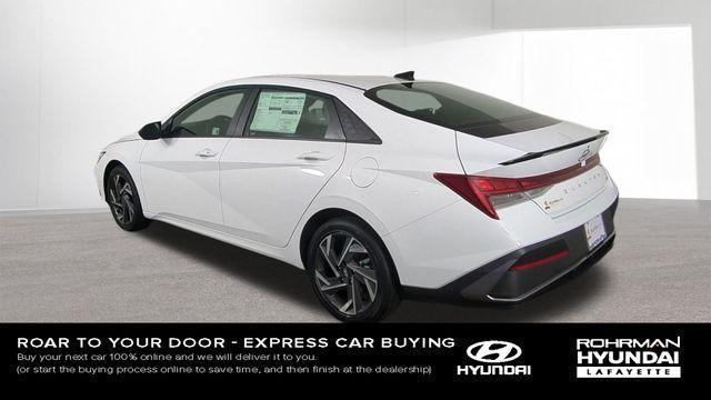 Photo of 2025 White Hyundai ELANTRA HEV