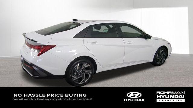 Photo of 2025 White Hyundai ELANTRA HEV