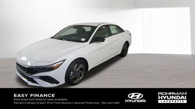 Photo of 2025 White Hyundai ELANTRA HEV