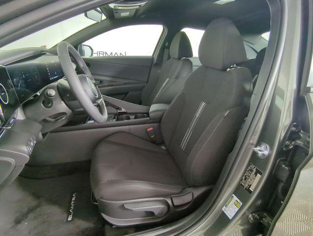 Photo of 2025 Amazon Gray Hyundai ELANTRA HEV