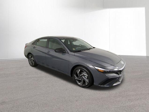 Photo of 2025 Gray Pearl Hyundai ELANTRA HEV