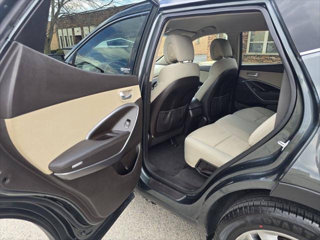 Photo of 2013 Gray Hyundai SANTA FE