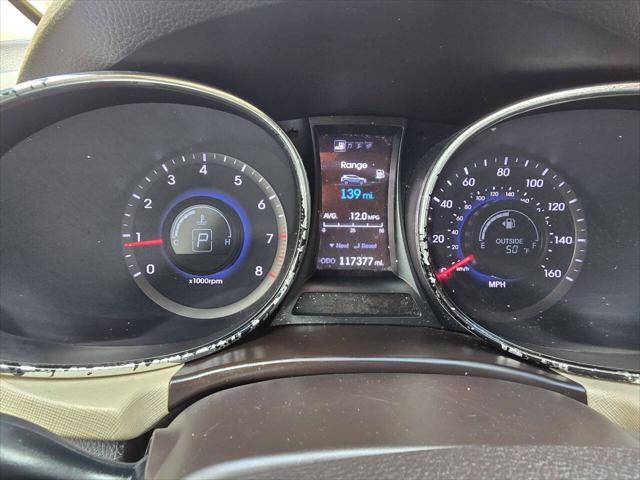 Photo of 2013 Gray Hyundai SANTA FE