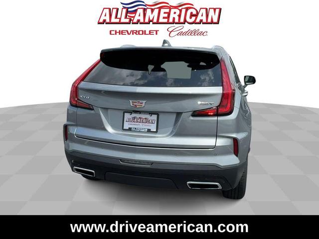 Photo of 2024 Argent Silver Metallic Cadillac XT4
