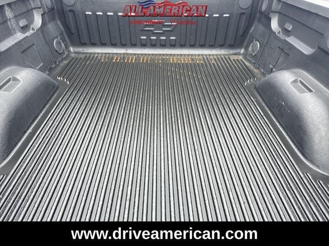 Photo of 2018 Silver Ice Metallic Chevrolet Silverado 1500