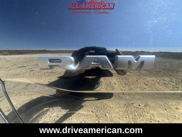 Photo of 2021 Diamond Black Crystal Pearlcoat RAM 1500