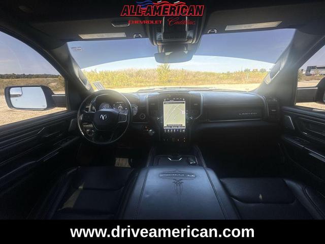 Photo of 2021 Diamond Black Crystal Pearlcoat RAM 1500