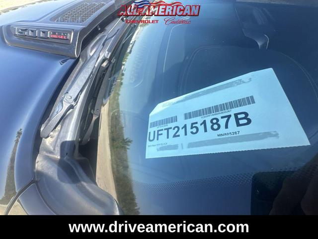 Photo of 2021 Diamond Black Crystal Pearlcoat RAM 1500