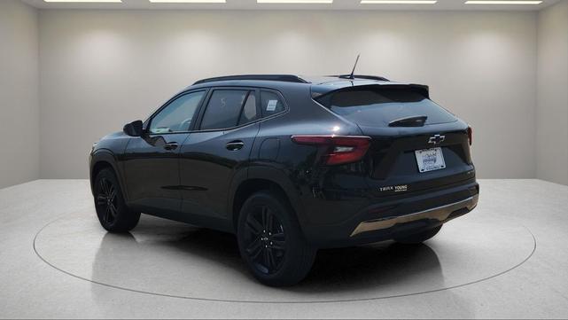Photo of 2025 Mosaic Black Metallic Chevrolet Trax