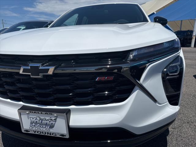 Photo of 2025 Summit White Chevrolet Trax