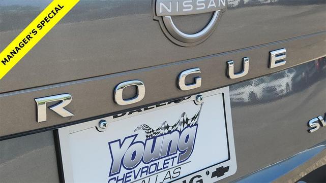 Photo of 2023 Gun Metallic Nissan Rogue