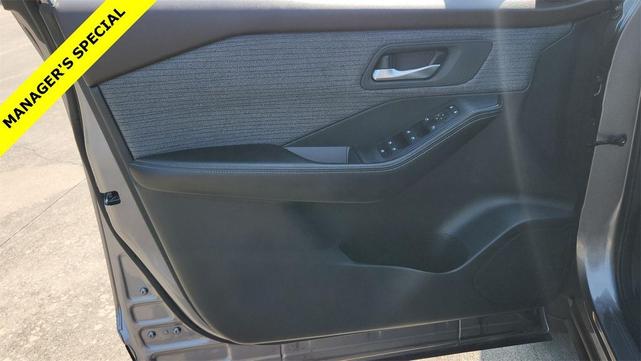 Photo of 2023 Gun Metallic Nissan Rogue