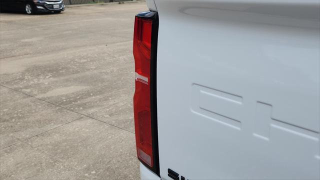 Photo of 2025 Summit White Chevrolet Silverado 2500