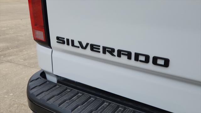 Photo of 2025 Summit White Chevrolet Silverado 2500