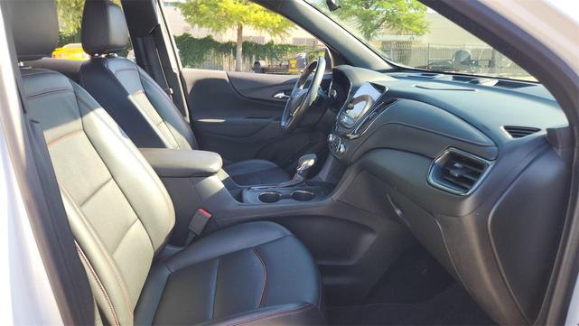 Photo of 2022 Summit White Chevrolet Equinox